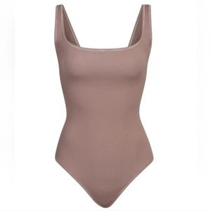 SKIMS Thong Bodysuit Cotton Scoop Neck in Umber Size 3X New